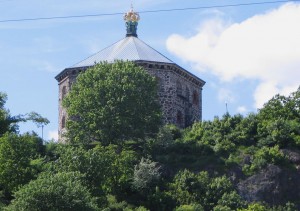 Vár
