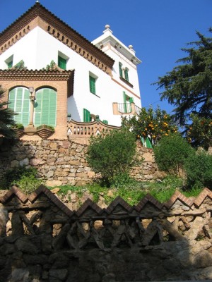 A-Guell-haza