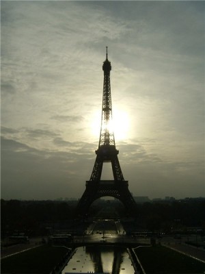 Eiffel torony reggel