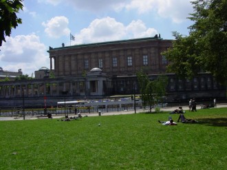 berlini csatorna, folyó hajóval