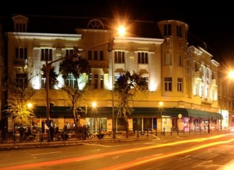 hotel éjszaka