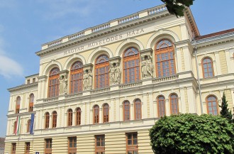 Művelődés háza Sopronban