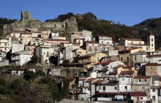 Lamezia Terme vár-romok és házak