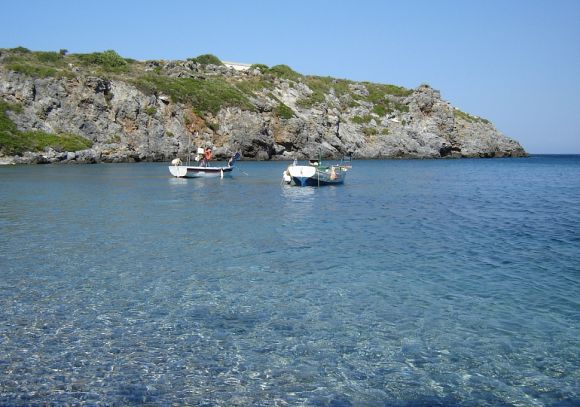 Tengerpart Agios Georgios Pagon