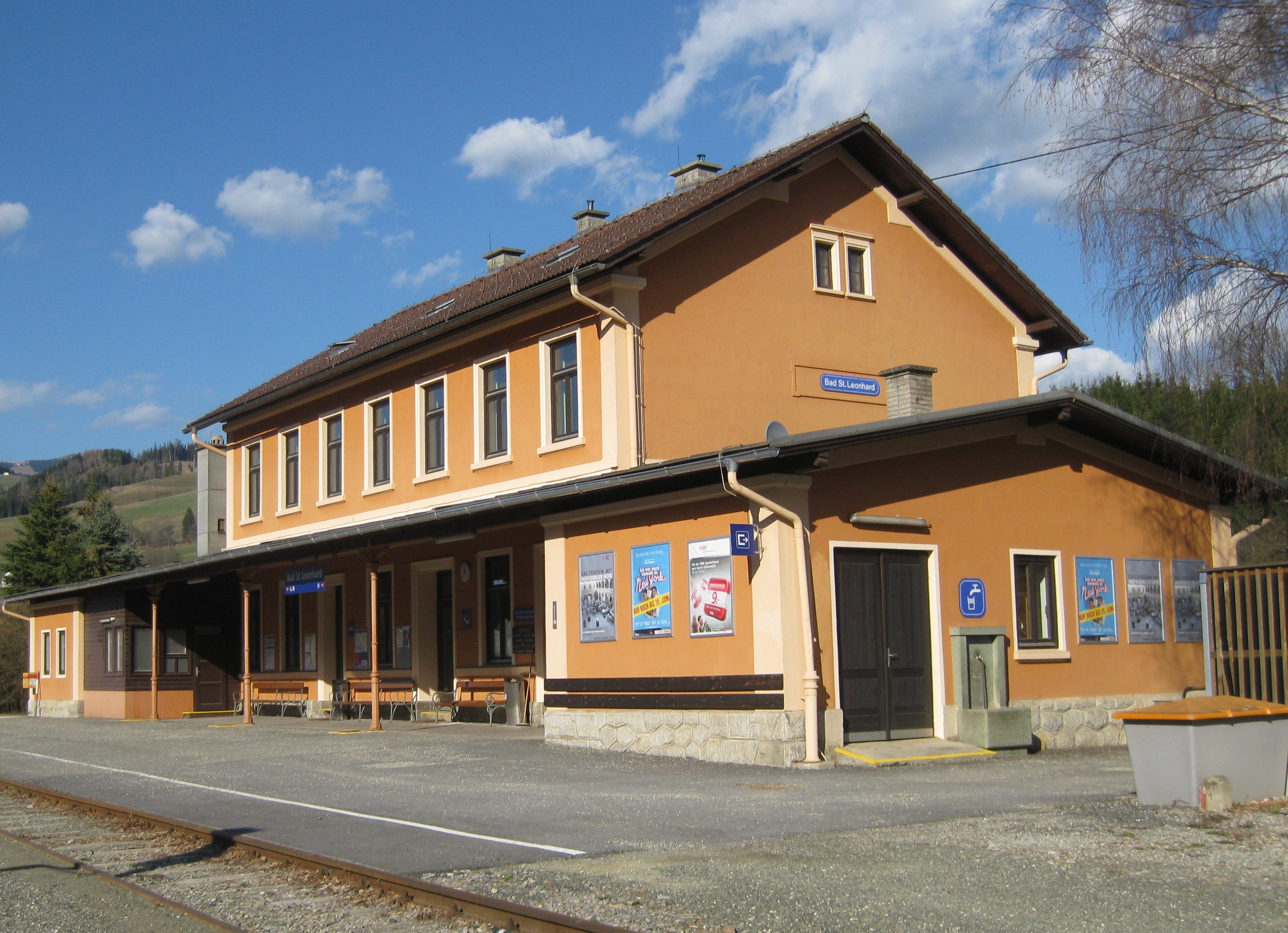 Bahnhof vasútállomás Bad St. Leonhard