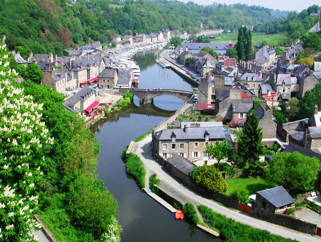 Dinan